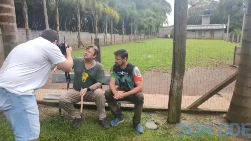 Sem duvida Richard é a pessoa que mais apoia e briga pela criação de cães